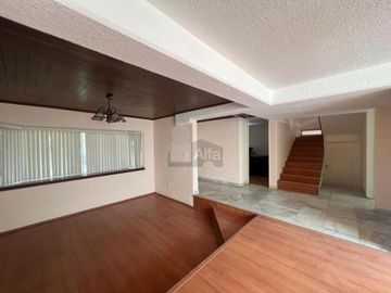 Casa en condominio en renta en San Carlos, Metepec, México