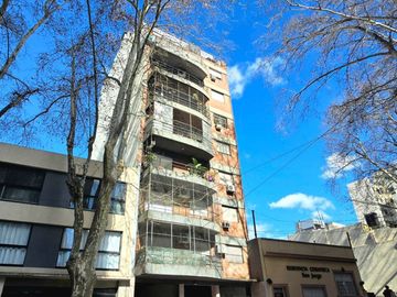 Departamento de 3 ambientes con balcón en ALMAGRO