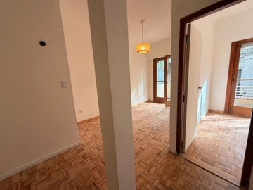 VENTA 2  ambientes con balcón en Palermo