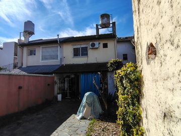 VENTA PH INDEP 4 AMB JARDÍN Y COCHERA MARTINEZ