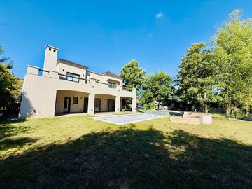 Casa VENTA pileta 6 ambientes B. Bermudas Pilar