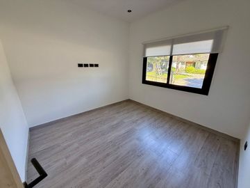 Casa VENTA pileta 6 ambientes B. Bermudas Pilar