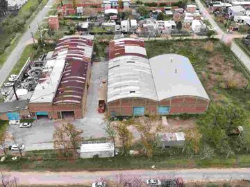 Depósitos/Galpones de 700M2, Z. Ind. Villa La Ñata