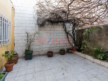 VENTA CASA MULTIFAMILIAR SAN JUSTO- 300m2