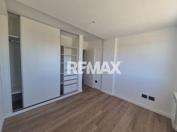 VENTA DEPARTAMNTO 2 dorm con balcon  Belgrano833