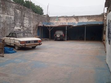 VENTA TERRENO CON MEJORAS EN BLAS PARERA