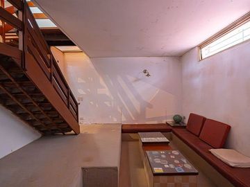 VENTA CASA EN OLIVOS SIETE AMBIENTES