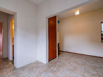 VENTA CASA EN OLIVOS SIETE AMBIENTES