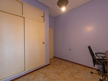 VENTA CASA EN OLIVOS SIETE AMBIENTES