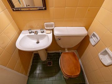 VENTA CASA EN OLIVOS SIETE AMBIENTES
