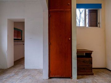VENTA CASA EN OLIVOS SIETE AMBIENTES