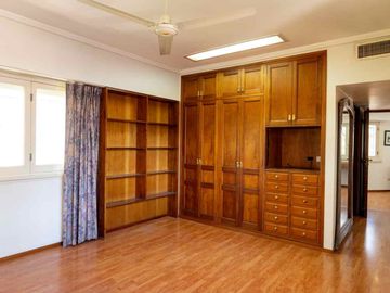 CASA EN VENTA LA PLATA