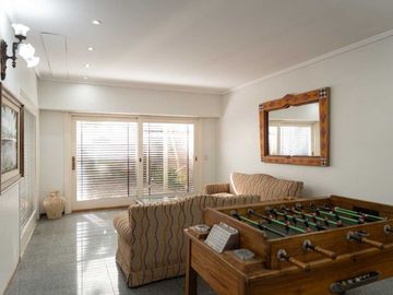 CASA EN VENTA LA PLATA