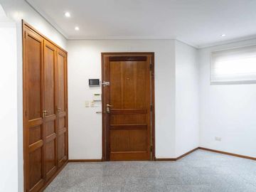 CASA EN VENTA LA PLATA