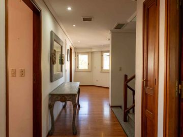 CASA EN VENTA LA PLATA