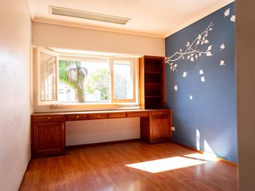 CASA EN VENTA LA PLATA