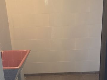 Alquiler deposito- local coercial  en berazategui