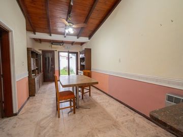 venta casa 4 dormitorios B°Guadalupe