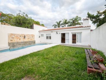 venta casa 4 dormitorios B°Guadalupe