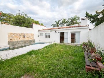 venta casa 4 dormitorios B°Guadalupe