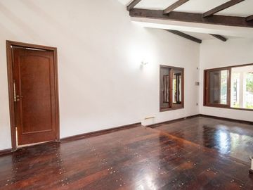 venta casa 4 dormitorios B°Guadalupe