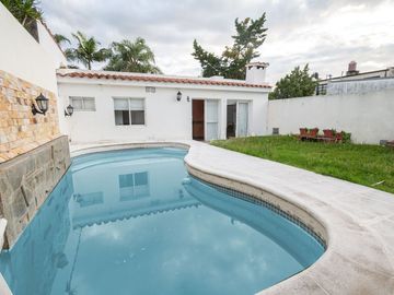 venta casa 4 dormitorios B°Guadalupe