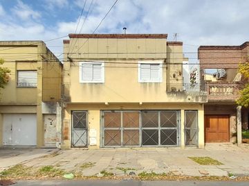 TERRENO INTERNO Y COCHERA EN BARRIO ROMA