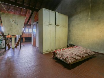 Casa familiar con Jardín, quincho. Muy luminosa!!