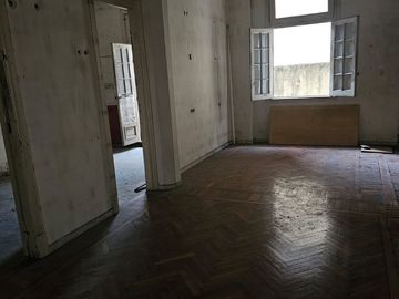 VENTA 3 AMB A REFACCIONAR PATIO 97 MTS -ONCE