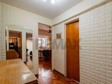 DEPARTAMENTO 4 AMBIENTES + Depdencia + Baulera