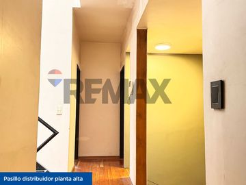 Casa Venta 4 Dorm, c/coch, jardín, terraza Flores