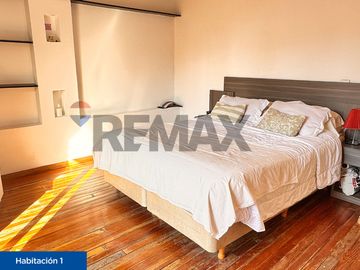 Casa Venta 4 Dorm, c/coch, jardín, terraza Flores