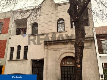Casa Venta 4 Dorm, c/coch, jardín, terraza Flores