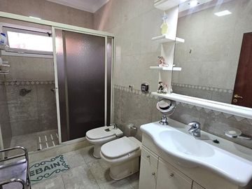 CASA 6 AMB VENTA EN FRANCISCO ALVAREZ ANT Y FINA