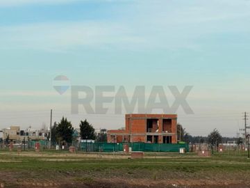 Venta Lote a laguna barrio San Roque Canning