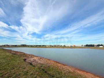 Venta Lote a laguna barrio San Roque Canning