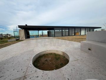 Venta Lote a laguna barrio San Roque Canning