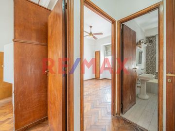 VENTA DE DPTO. 3 AMB. CON PATIO EN BALVANERA