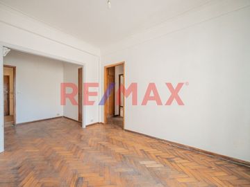 VENTA DE DPTO. 3 AMB. CON PATIO EN BALVANERA