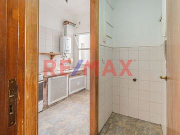 VENTA DE DPTO. 3 AMB. CON PATIO EN BALVANERA