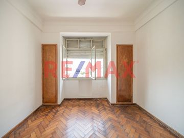 VENTA DE DPTO. 3 AMB. CON PATIO EN BALVANERA