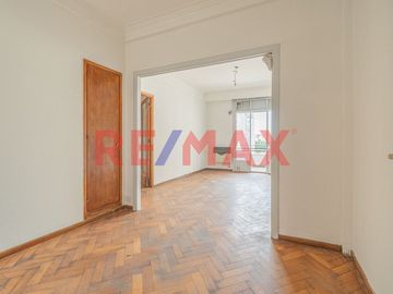 VENTA DE DPTO. 3 AMB. CON PATIO EN BALVANERA