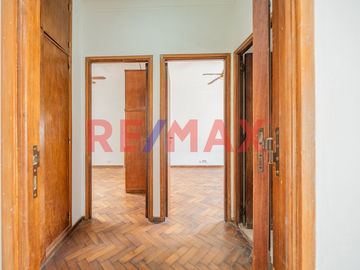 VENTA DE DPTO. 3 AMB. CON PATIO EN BALVANERA