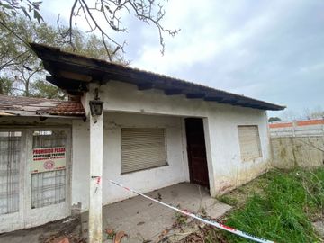 VENTA CASA A RECICLAR EN 2 LOTES EN SANTA CLARA