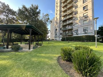 3 ambientes con balcón en complejo Riverside Tigre