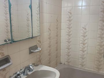 ALQUILER DEPARTAMENTO 3 AMBIENTES BALCON FLORES