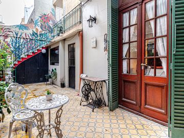 VENTA PH CASA 5 AMB PARQUE CHACABUCO PATIO TERRAZA