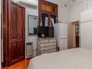 VENTA PH CASA 5 AMB PARQUE CHACABUCO PATIO TERRAZA