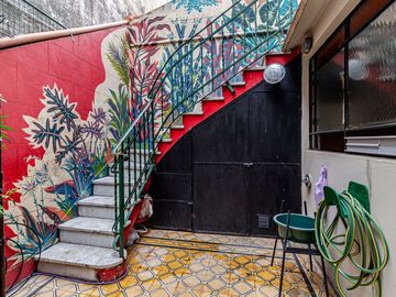 VENTA PH CASA 5 AMB PARQUE CHACABUCO PATIO TERRAZA