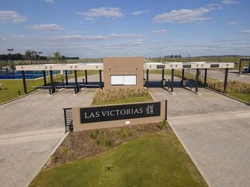 LOTE A LA LAGUNA EN LAS VICOTIRAS EN VENTA